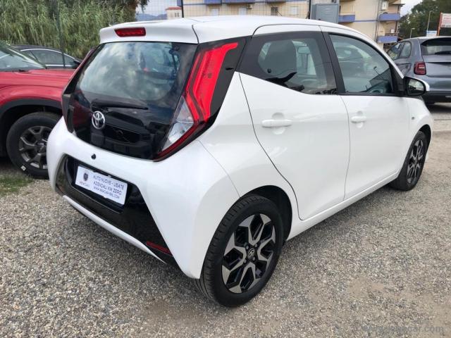 Auto - Renault clio tce 12v 100 cv 5p. intens