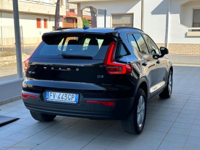 Auto - Volvo xc40 d3 awd geartronic momentum