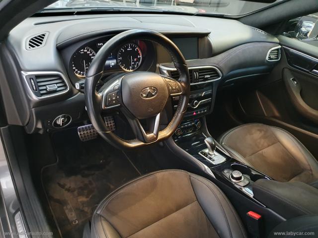 Auto - Infiniti q30 2.2d dct awd