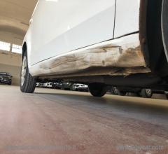 Auto - Volkswagen 1.0 5p. move up! clima/bluetooth - no garanzia