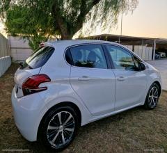 Auto - Peugeot 208 bluehdi 75 5p. allure