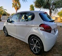 Auto - Peugeot 208 bluehdi 75 5p. allure