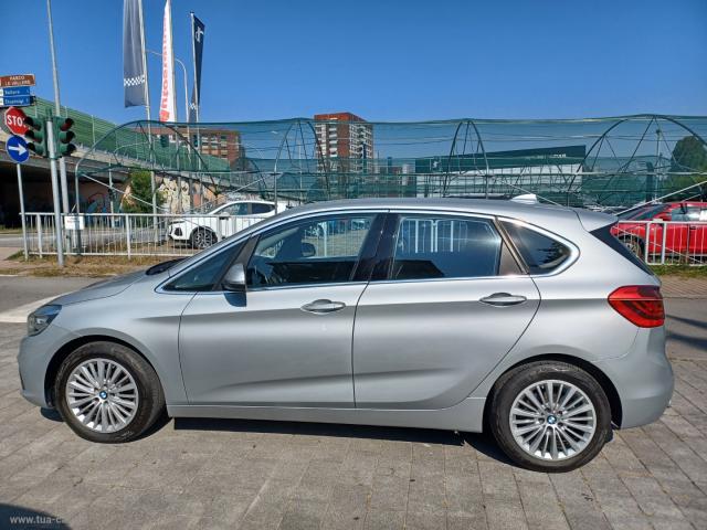 Auto - Bmw 218d active tourer luxury