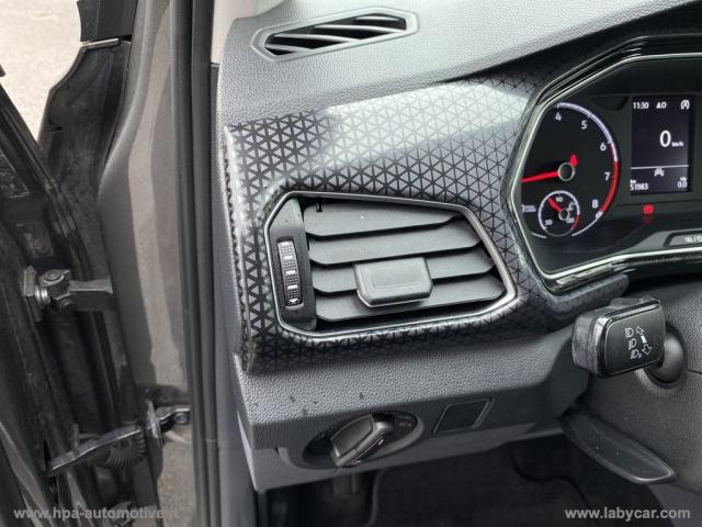 Auto - Volkswagen t-cross 1.0tsi 115cv navi full led clima automatico