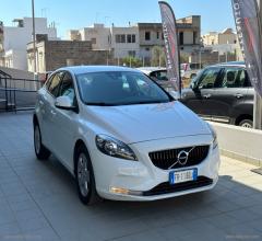 Auto - Volvo v40 d2 business