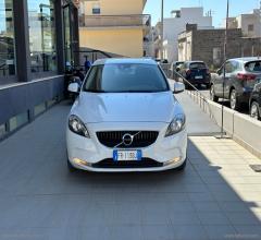 Auto - Volvo v40 d2 business