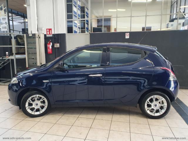 Auto - Lancia ypsilon 1.2 69 cv 5p.
