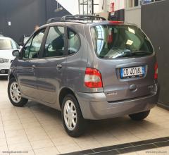 Auto - Renault scÃ©nic  1.6 16v