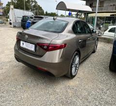Auto - Alfa romeo giulia 2.2 td 150 cv at8
