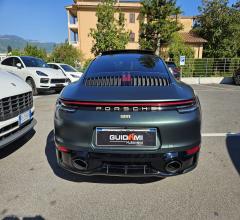 Auto - Porsche 992 carrera 4s coupe