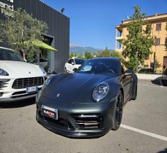 Auto - Porsche 992 carrera 4s coupe