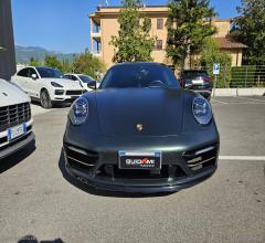 Auto - Porsche 992 carrera 4s coupe