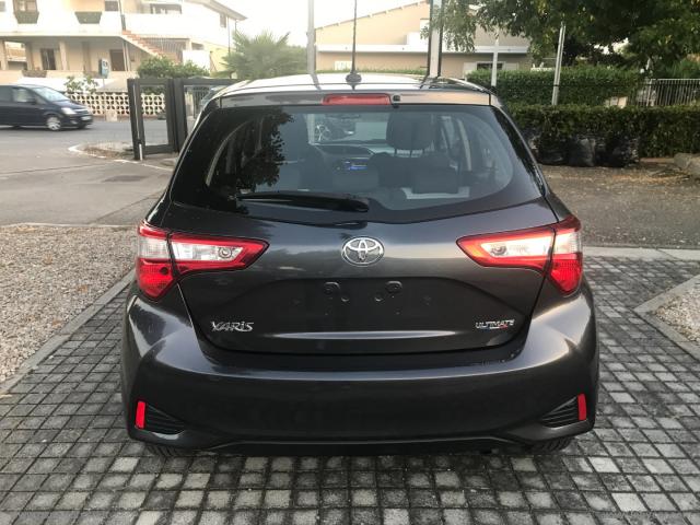 Auto - Toyota yaris 1.0 5p. ultimate