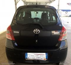 Auto - Toyota yaris 1.0 5p.