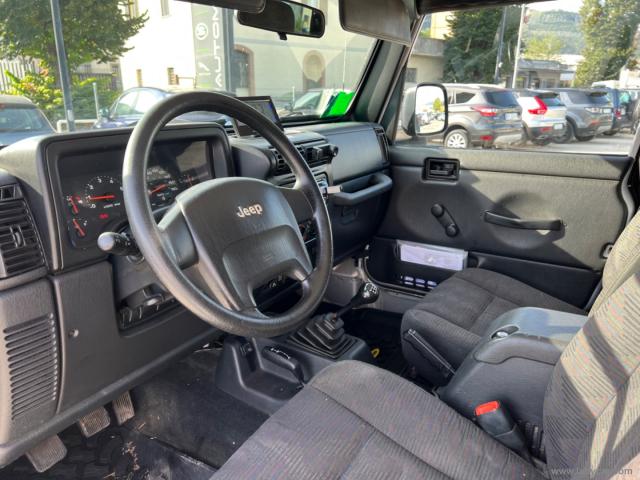 Auto - Jeep wrangler 2.4 sport