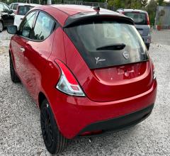 Auto - Lancia ypsilon my23 1.0 firefly 5ps&s hybrid silver