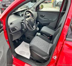 Auto - Lancia ypsilon my23 1.0 firefly 5ps&s hybrid silver