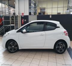 Auto - Peugeot 208 1.2 vti 82 cv 3p.