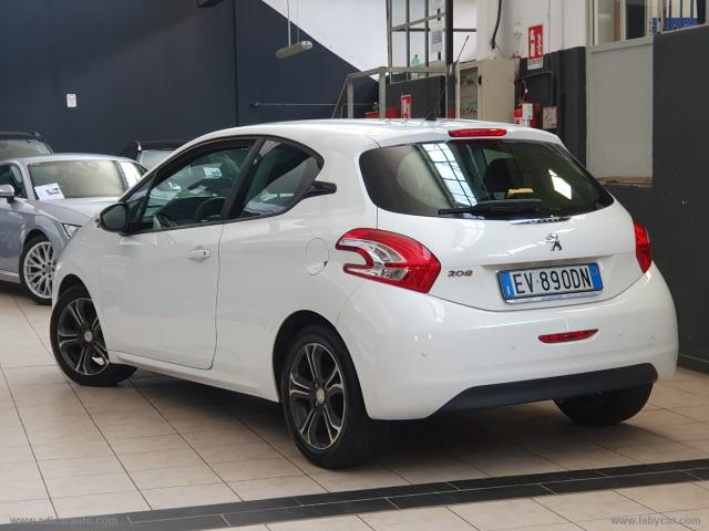 Auto - Peugeot 208 1.2 vti 82 cv 3p.
