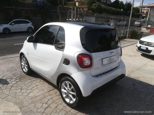 Auto - Smart fortwo 70 1.0 twinamic passion