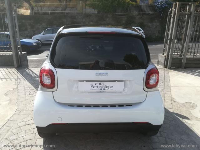 Auto - Smart fortwo 70 1.0 twinamic passion
