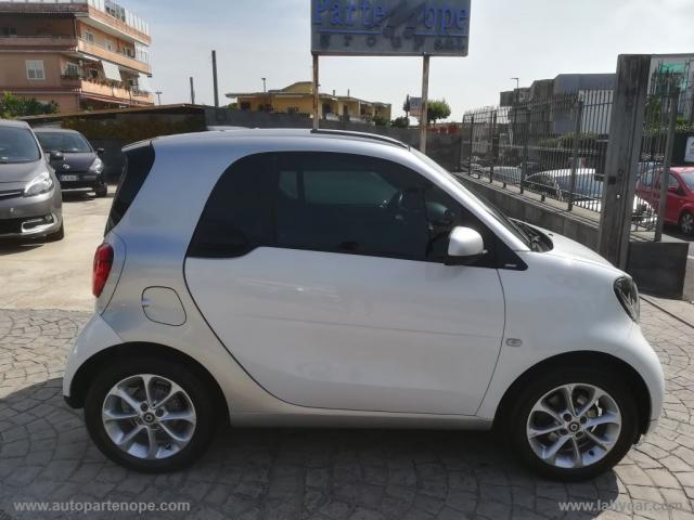 Auto - Smart fortwo 70 1.0 twinamic passion