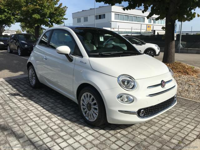 Auto - Fiat 500 1.0 hybrid dolcevita