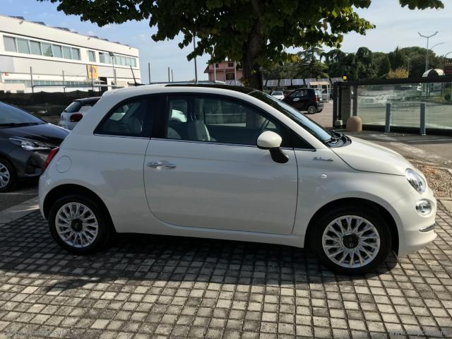 Auto - Fiat 500 1.0 hybrid dolcevita