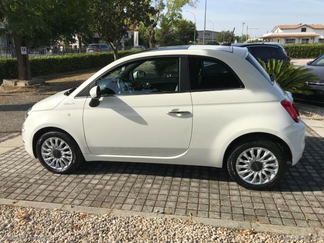 Auto - Fiat 500 1.0 hybrid dolcevita