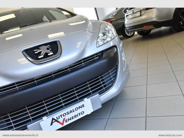 Auto - Peugeot 308 1.6 hdi 90 cv 5p. tecno