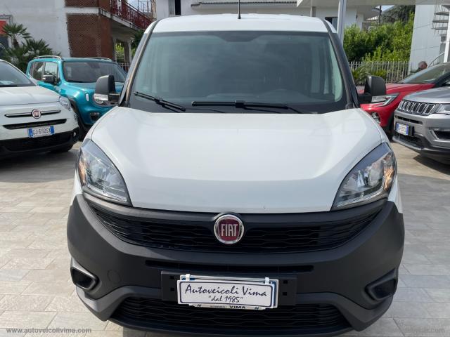 Auto - Fiat doblÃ² 1.3 mjt s&s pc-tn cargo lounge