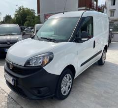 Auto - Fiat doblÃ² 1.3 mjt s&s pc-tn cargo lounge