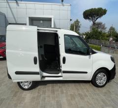 Auto - Fiat doblÃ² 1.3 mjt s&s pc-tn cargo lounge