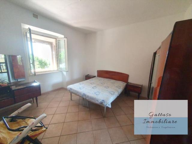Appartamenti in Vendita - Casa indipendente in vendita a reggio di calabria bocale