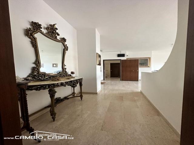 Appartamenti in Vendita - Appartamento in vendita a taranto solito