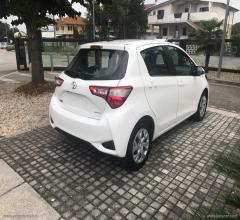 Auto - Toyota yaris 1.0 5p. ultimate