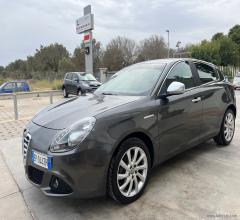 Auto - Alfa romeo giulietta 1.6 jtdm-2 105 cv exclusive
