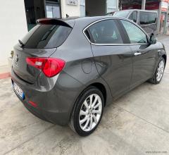 Auto - Alfa romeo giulietta 1.6 jtdm-2 105 cv exclusive