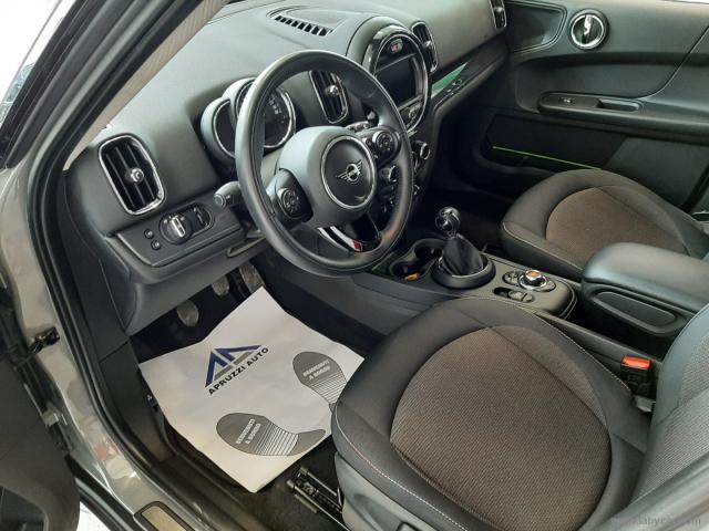 Auto - Mini mini one d countryman