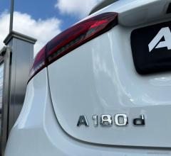 Auto - Mercedes-benz a 180 d automatic business extra