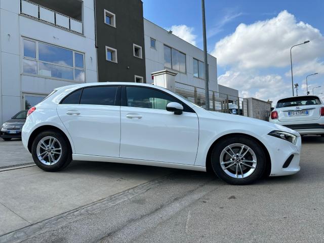 Auto - Mercedes-benz a 180 d automatic business extra