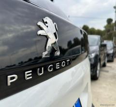 Auto - Peugeot 3008 bluehdi 130 s&s eat8 business