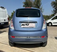 Auto - Lancia ypsilon 1.3 mjt 75 cv oro bianco