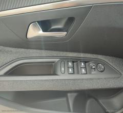 Auto - Peugeot 3008 bluehdi 130 s&s eat8 business