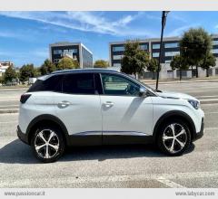 Auto - Peugeot 3008 bluehdi 130 s&s crossway
