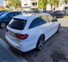 Auto - Mercedes-benz e 220 d s.w. 4matic auto premium plus
