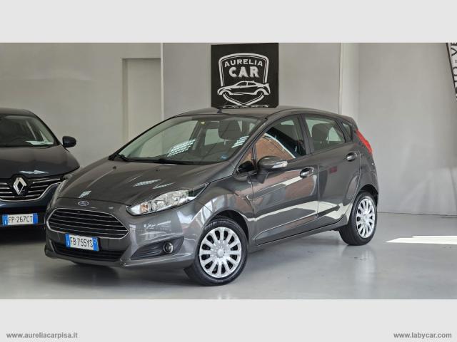 Auto - Ford fiesta 1.4 5p. bz.- gpl titanium