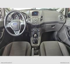 Auto - Ford fiesta 1.4 5p. bz.- gpl titanium