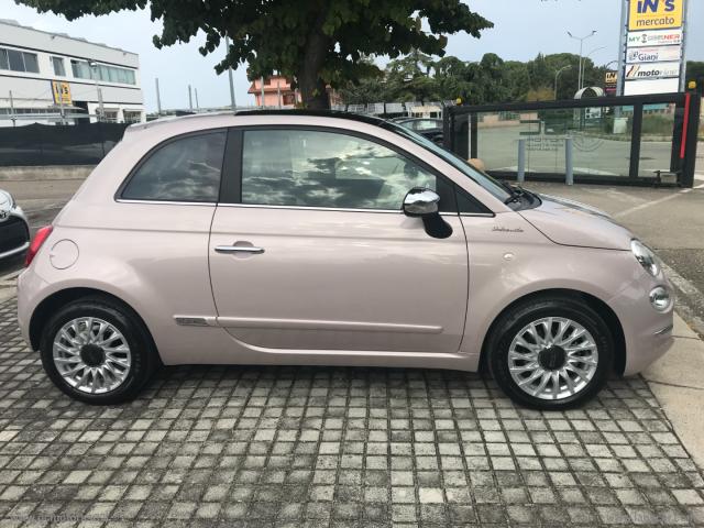 Auto - Fiat 500 1.0 hybrid dolcevita