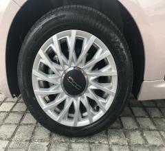 Auto - Fiat 500 1.0 hybrid dolcevita